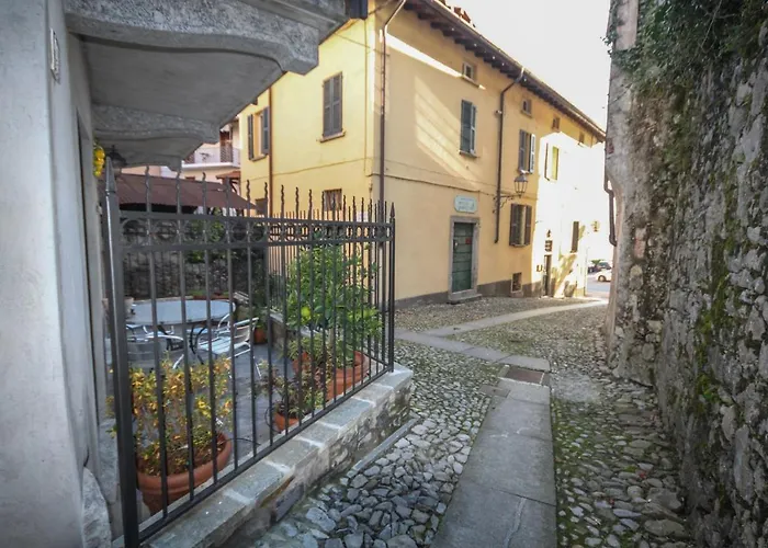 Casa vacanze Borgo Bolvedro - Tremezzo By Lovecomo